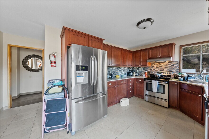 More Photos Of 3105 NE O. B. Riley Rd, Bend Hotel For Sale