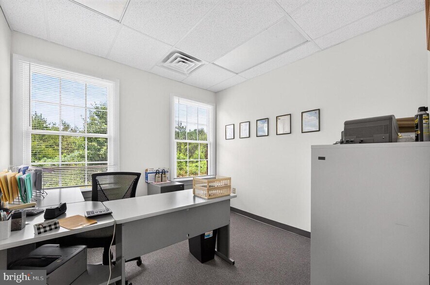 More Photos Of 7119 Salem Fields Blvd, Fredericksburg Office For Lease