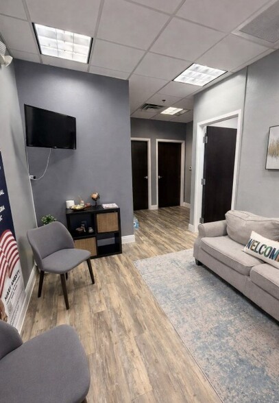 More Photos Of 13574 Village Park Dr, Orlando Office For Sale