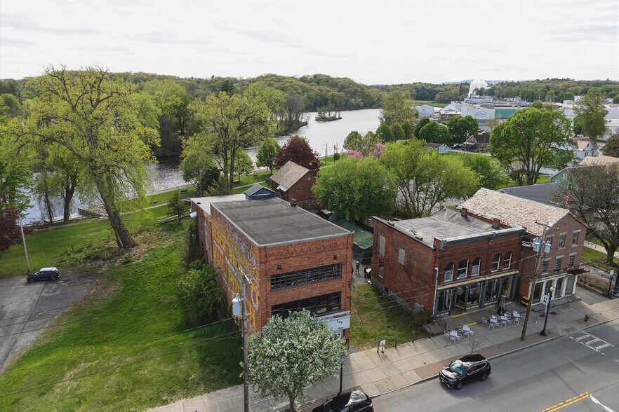 More Photos Of 143 Broadway, Fort Edward Storefront Retail Office For Sale