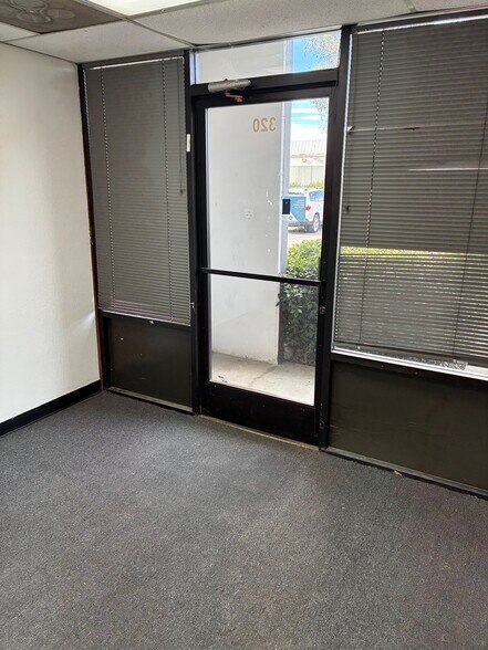 More Photos Of 8130 Lorraine Ave, Stockton Warehouse For Lease