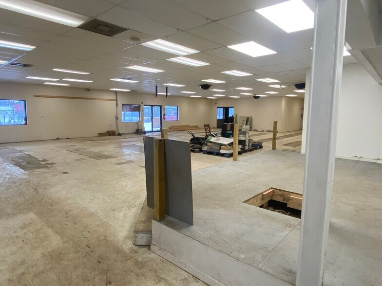 More Photos Of 115 N Exchange St, Geneva Storefront For Sale