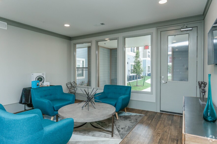 More Photos Of 14340 Wallisville Rd, Houston Apartments For Sale