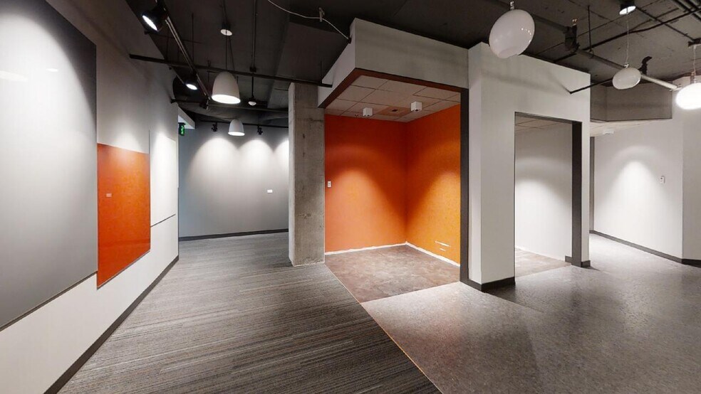 More Photos Of 351 Elliott Ave W, Seattle Unknown For Lease