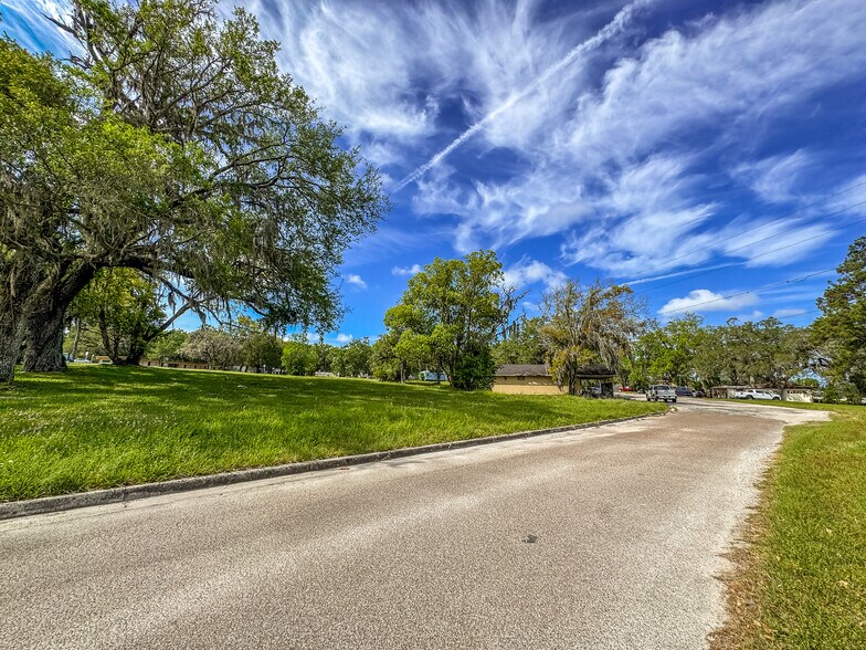 More Photos Of 615 Old Hospital Dr, Brooksville Land For Sale