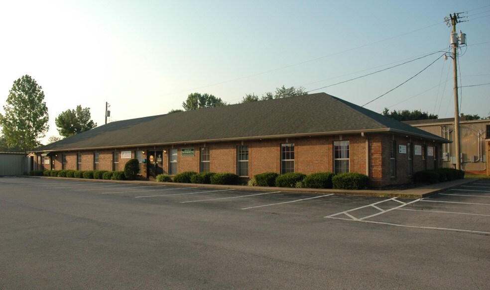 More Photos Of 2515A Wilma Rudolph, Clarksville Office For Lease