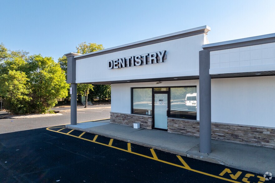 More Photos Of 1165 Route 27 & Veronica Ave, Somerset Unknown For Lease