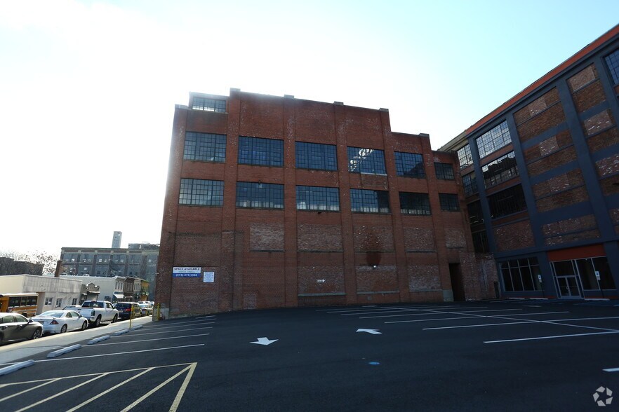 More Photos Of 1-11 Market St, Passaic Manufacturing For Sale