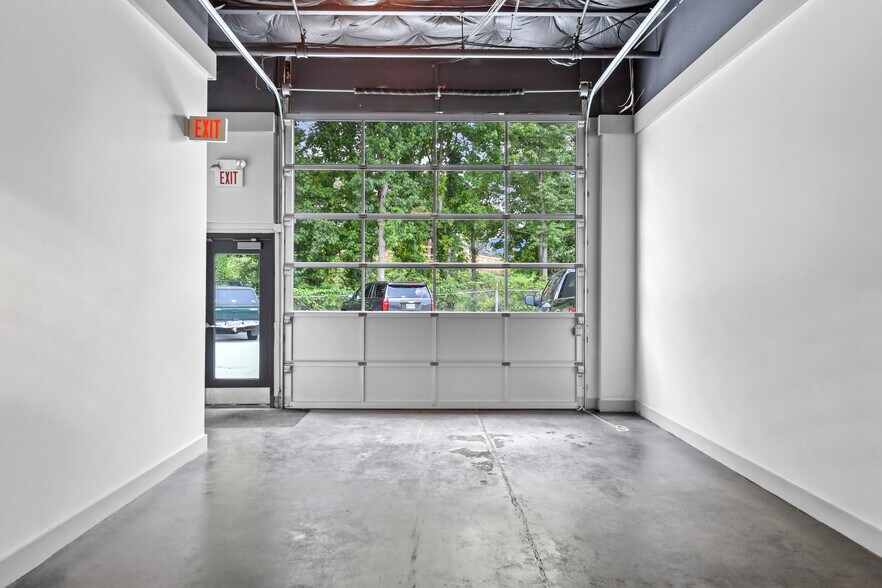 More Photos Of 650 Hamilton Ave SE, Atlanta Unknown For Lease