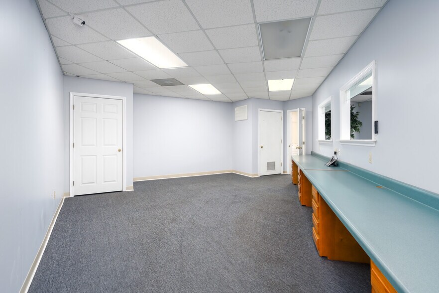 More Photos Of 5547 1st Ave N, Birmingham Freestanding For Sale