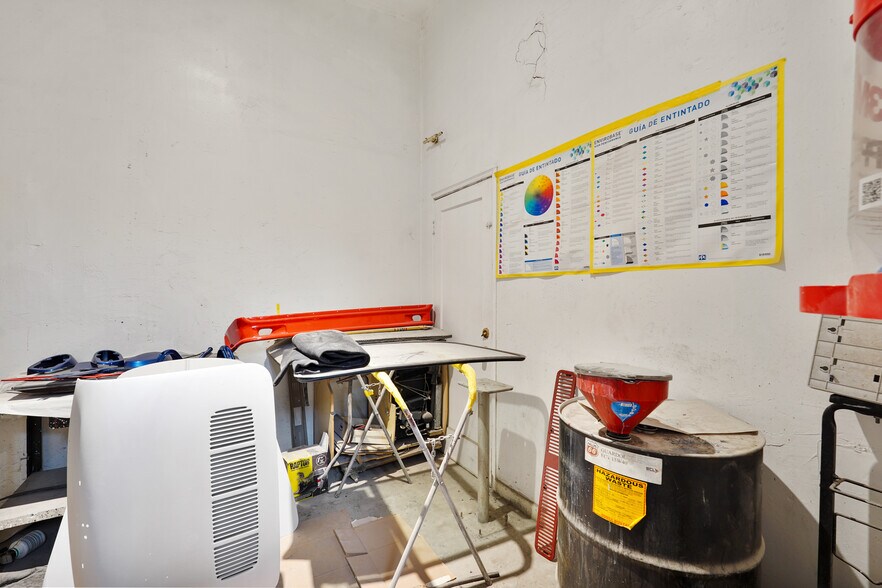 More Photos Of 245 24th St, Richmond Auto Repair For Sale