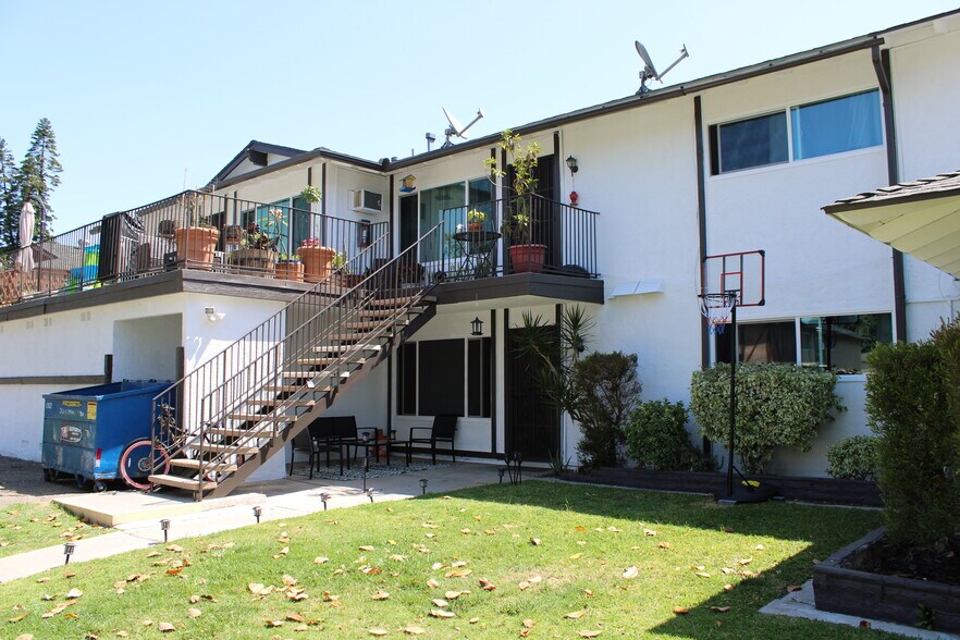 More Photos Of 2321 E Omega Ave, Anaheim Apartments For Sale