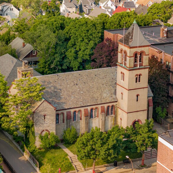 More Photos Of 125 Highland Ave, Somerville Religious Facility For Lease