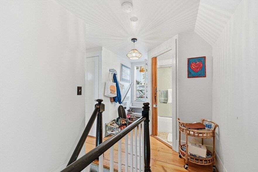 More Photos Of 53 School St, Hyannis Apartments For Sale