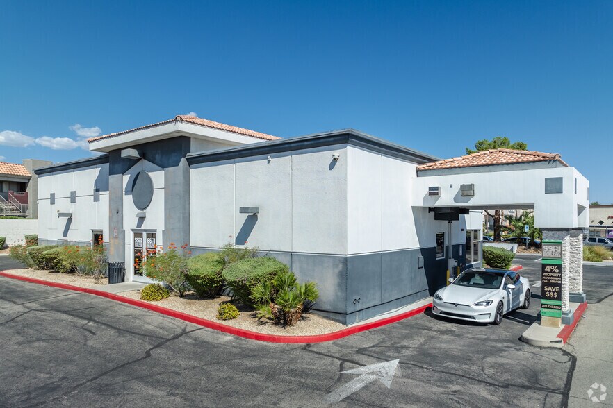 More Photos Of 9325 W Sahara Ave, Las Vegas Freestanding For Lease