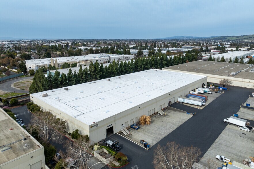 More Photos Of 1745-1795 Atlantic St, Union City Warehouse For Lease