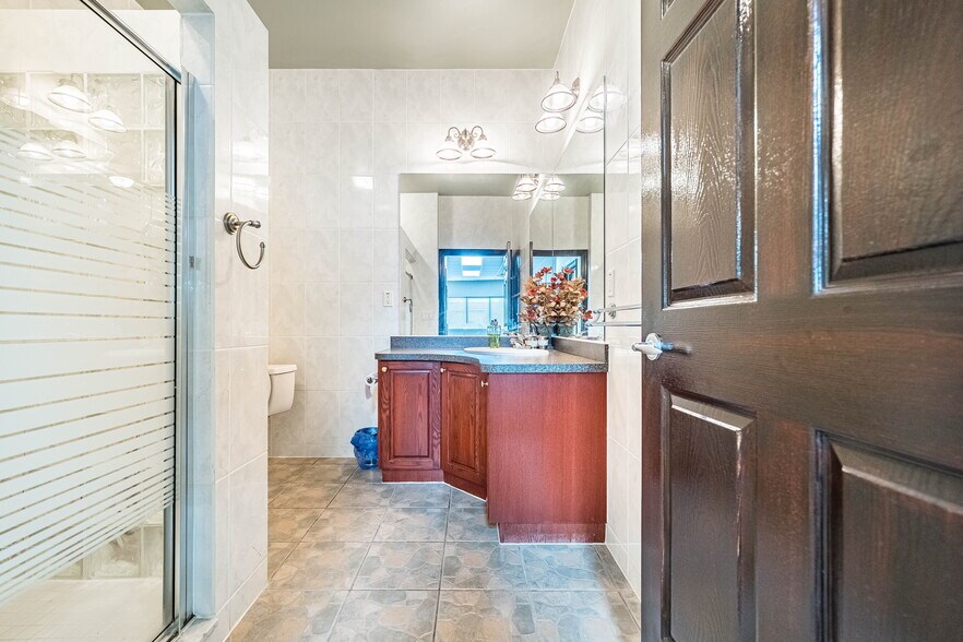 More Photos Of 1625 Albion Rd, Toronto Medical For Sale