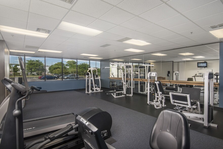 More Photos Of 8701 N MoPac Expy, Austin Office For Lease