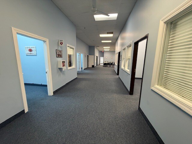 More Photos Of 4351-4355 24th Ave, Fort Gratiot Freestanding For Lease