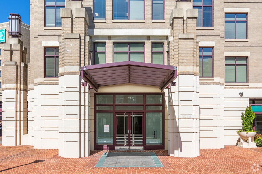 More Photos Of 1725 Duke St, Alexandria Office For Lease