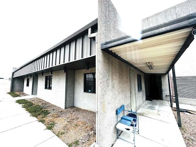 More Photos Of 3551 Cypert, Ardmore Manufacturing For Sale