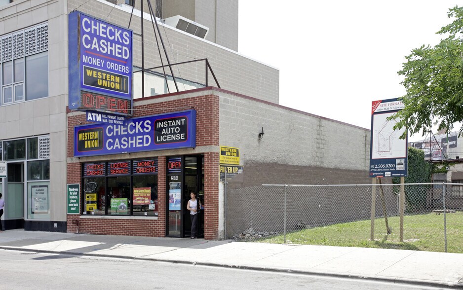Primary Photo Of 2814 N Milwaukee Ave, Chicago Storefront For Lease