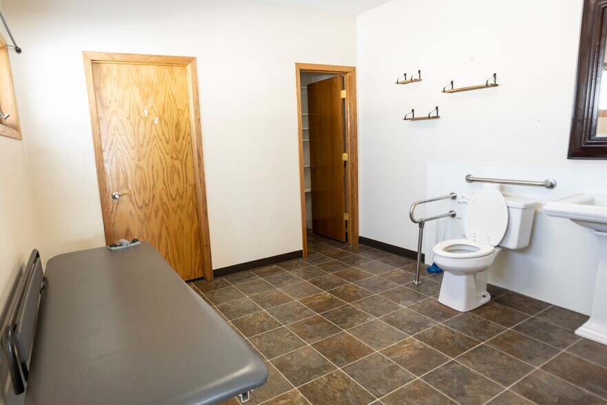 More Photos Of W10356 Highway 29, River Falls Office For Lease