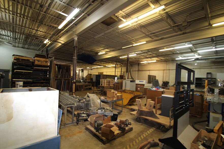 More Photos Of 130 31st St NW, Barberton Warehouse For Sale