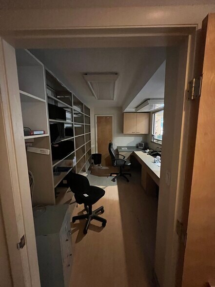 More Photos Of 189-04 Union Tpke, Fresh Meadows Medical For Lease