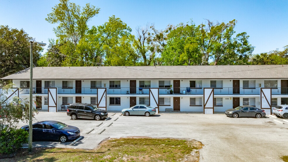 More Photos Of 1216 Kennedy Rd, Daytona Beach Apartments For Sale