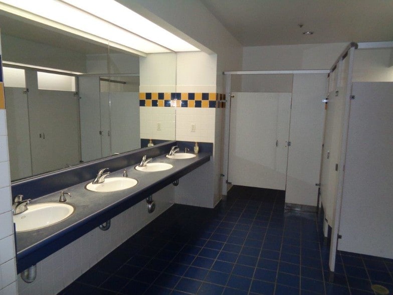 More Photos Of 455-467 N White Rd, San Jose Religious Facility For Lease