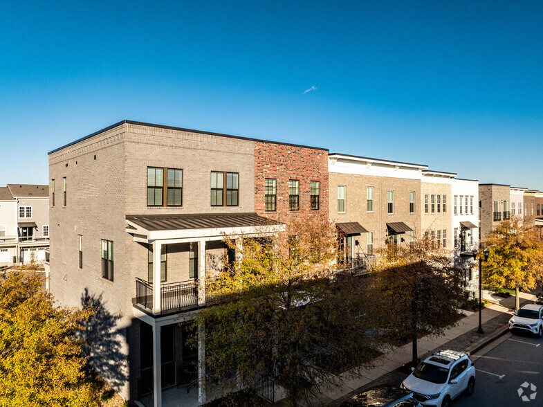 Primary Photo Of 2024-2044 Tollgate Blvd, Thompsons Station Office For Lease