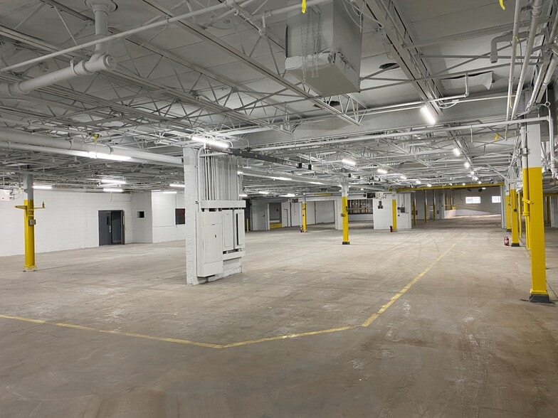 More Photos Of 707 N Valley Forge Rd, Lansdale Warehouse For Sale