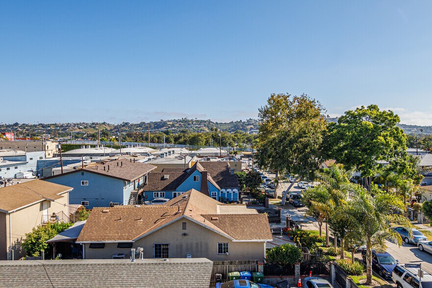 More Photos Of 2938 S Sycamore Ave, Los Angeles Apartments For Sale