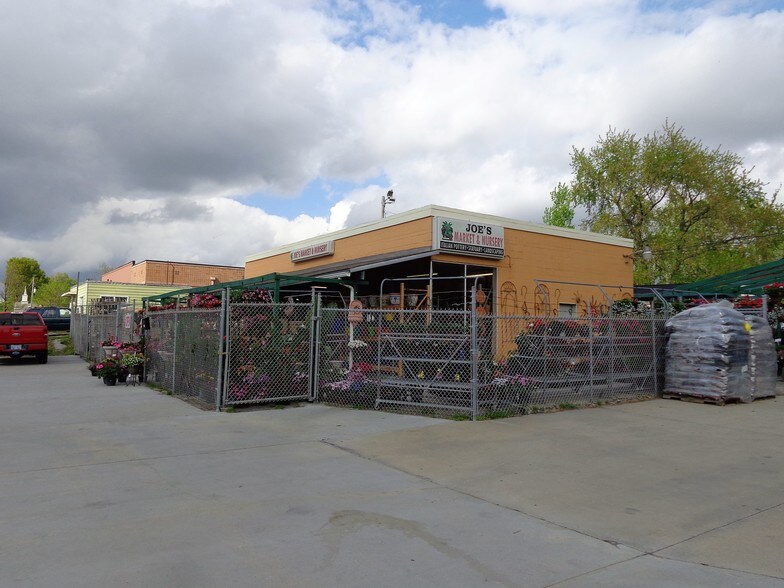More Photos Of 350 S Parker St, Olathe Garden Center For Sale