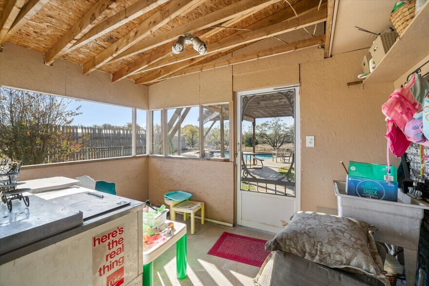 More Photos Of 28323 Interstate, Wills Point Restaurant For Sale