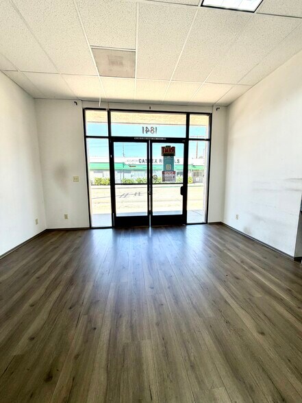 More Photos Of 1841 Flower St, Glendale Warehouse For Lease