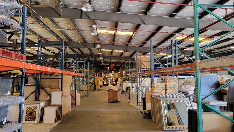 More Photos Of 10407 Rocket Blvd, Orlando Manufacturing For Lease