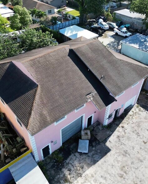 More Photos Of 3067 NW 54th St, Miami Warehouse For Sale