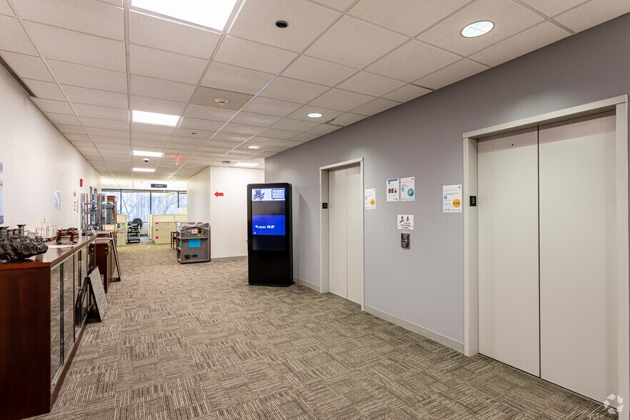 More Photos Of 200 Great Pond Dr, Windsor Office For Lease