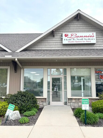 More Photos Of 5795-5797 Balsam Dr, Hudsonville Office For Lease