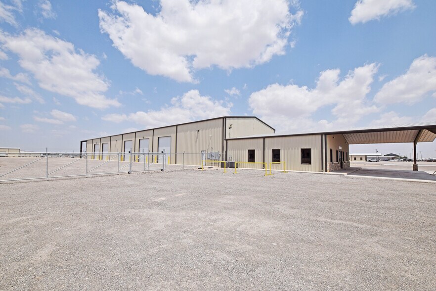 More Photos Of 13800 W Interstate 20 E, Odessa Industrial For Lease