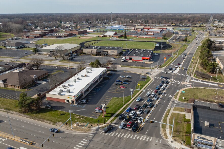 More Photos Of 6803-6827 Spring Valley Dr, Holland General Retail For Sale