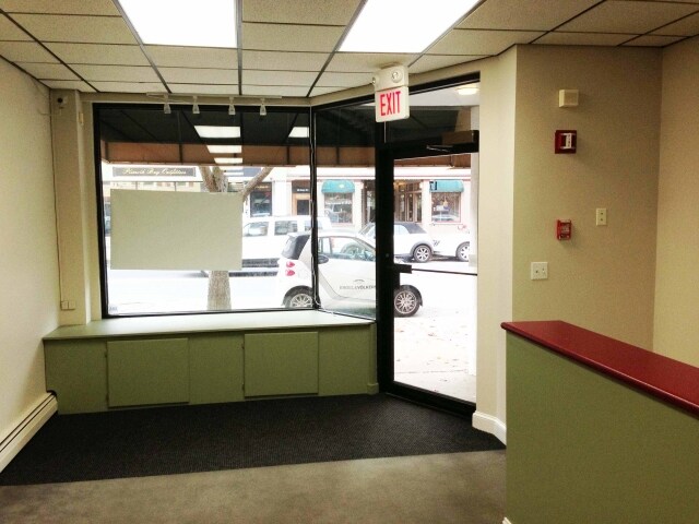 More Photos Of 21 Main St, Plymouth Storefront Retail Office For Lease