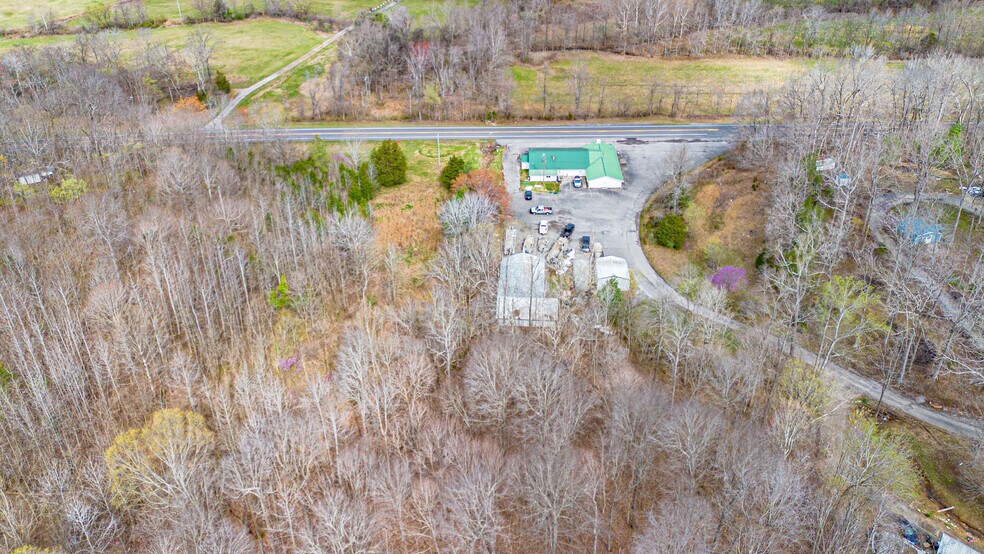 More Photos Of 6641 US Highway 62 W, Kuttawa Flex For Sale