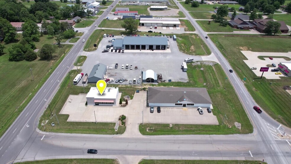More Photos Of 912 Commerce Dr, Fairfield Freestanding For Lease