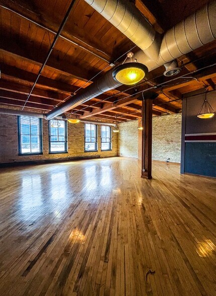 More Photos Of 231 E Buffalo St, Milwaukee Office For Sale