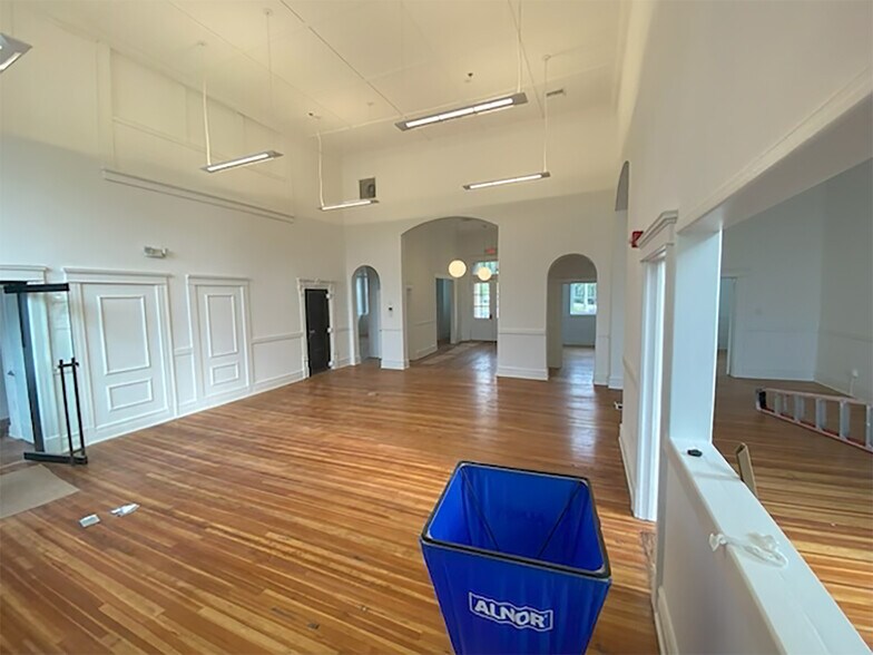 More Photos Of 1802 Drayton Rd, Spartanburg Storefront Retail Office For Lease