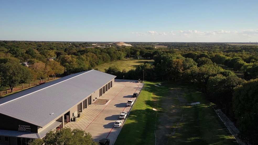 More Photos Of 721 FM 2933, McKinney Service For Lease