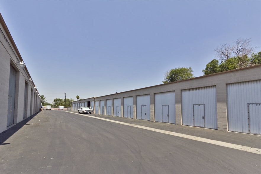 More Photos Of 455 W La Cadena Dr, Riverside Unknown For Lease